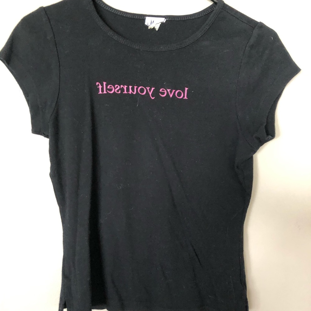 Black tee